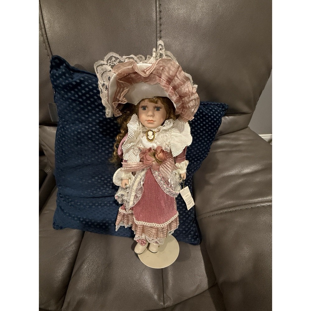 Vintage‎ Geppeddo 16" Porcelain Doll